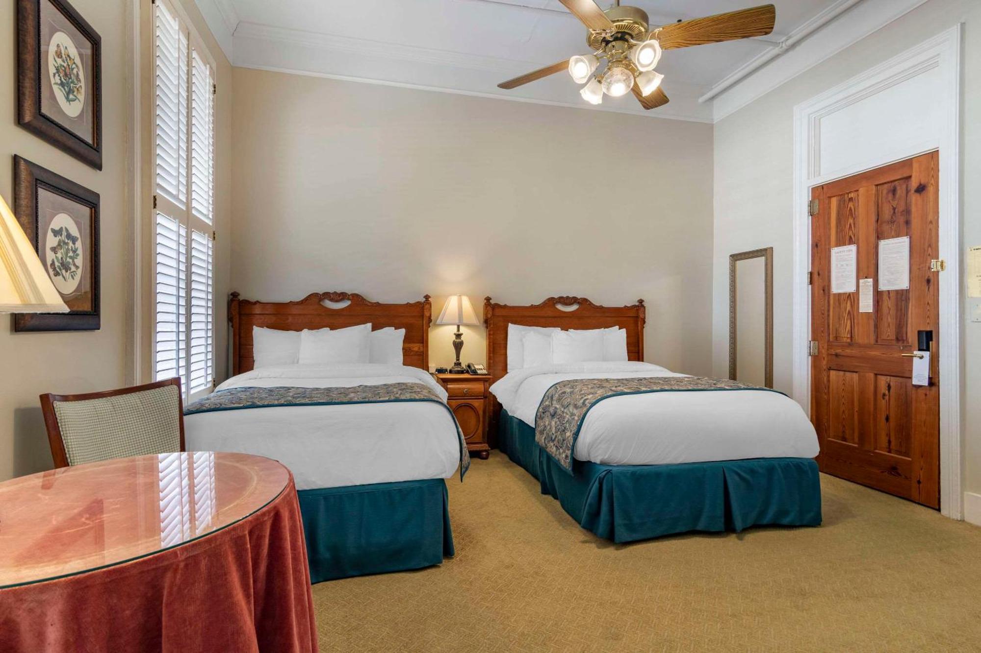 Windsor Hotel, Ascend Hotel Collection Америкус Экстерьер фото